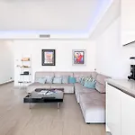 Apartment Amazing First Line By Costarentals - M42 *