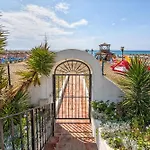 Amazing First Line By Costarentals - M42 Apartment