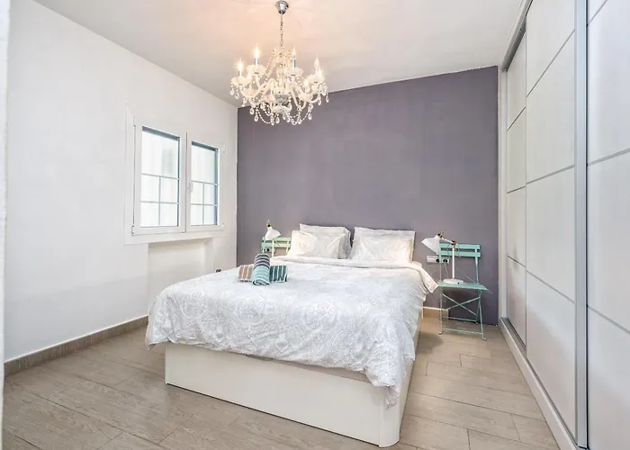Apartment Amazing First Line By Costarentals - M42